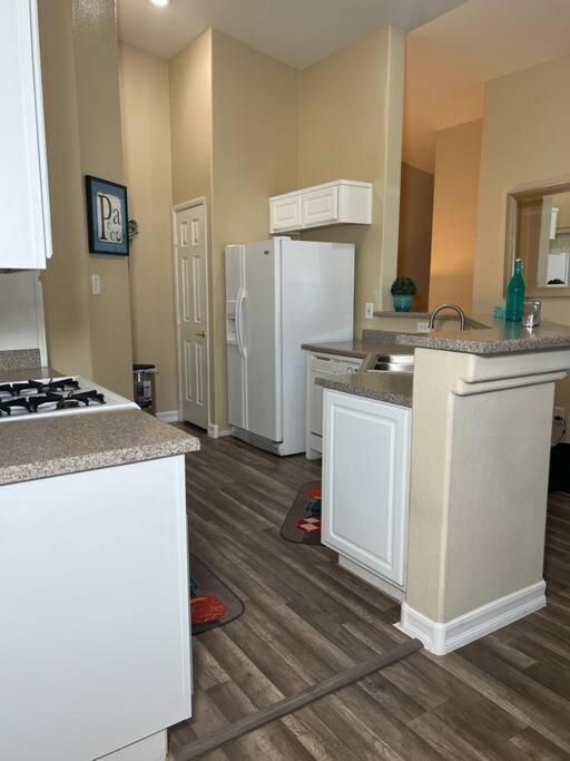 Gorgeous Home Away From Home ラスベガス エクステリア 写真